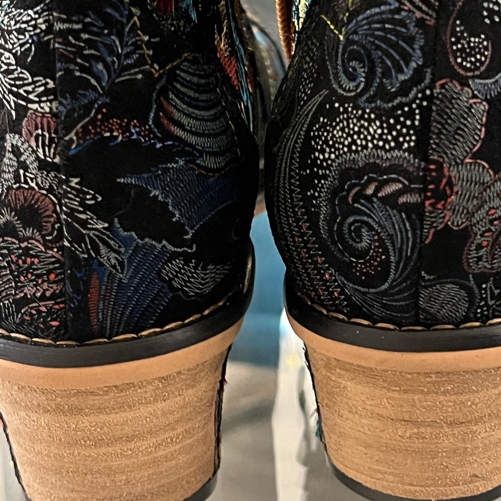 Floral Embroidered Ankle Boots - Picture 2 of 9